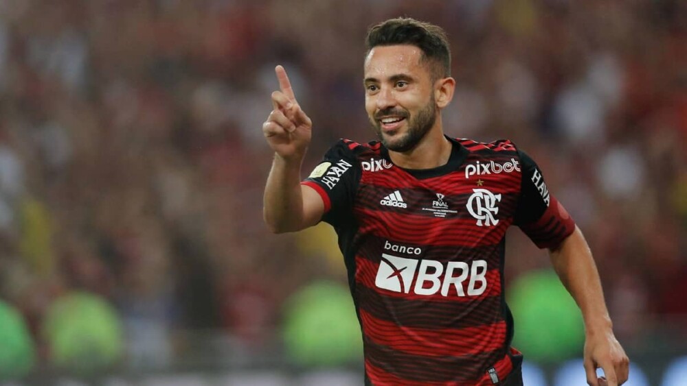 Éverton Ribeiro recebe proposta de salário de R$ 1 milhão por mês e pode deixar o Flamengo