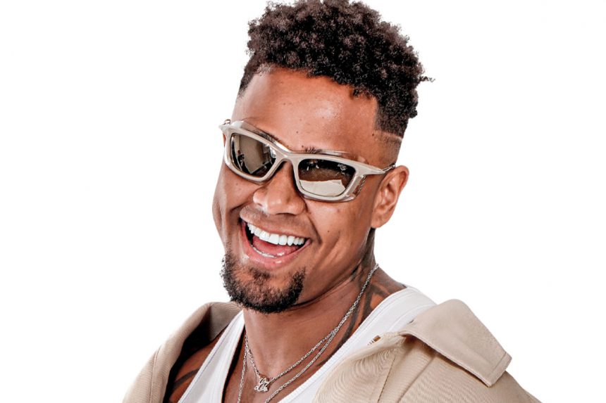 Cachê de R$ 1 milhão e 4 jatinhos: Leo Santana mostra poder no Carnaval