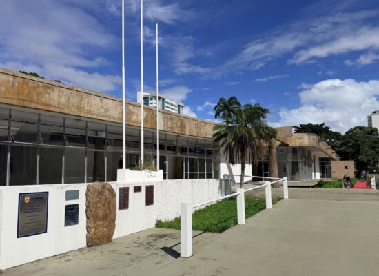 Café Artístico Cultural reúne literatura, música, dança, teatro e artes plásticas