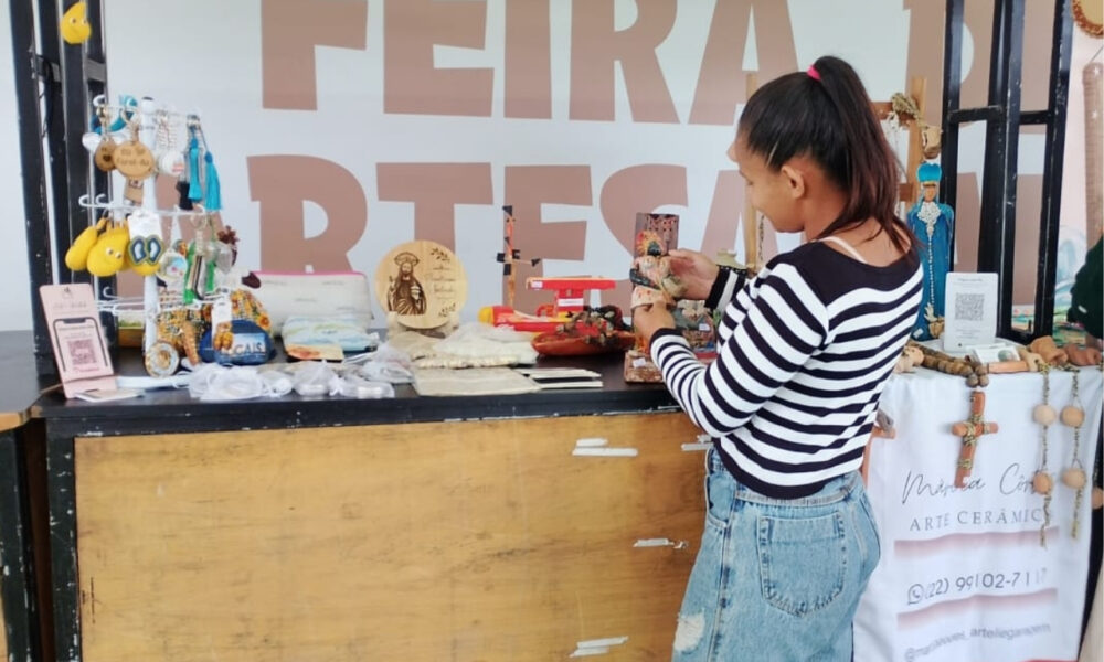 Artesãos participam do 14º Festival de Petiscos do Farol de São Tomé
