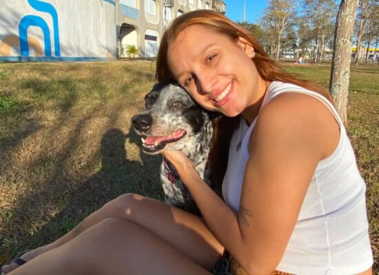 “Setembro Amarelo”: Veterinário reforça o papel dos animais de estimação no apoio emocional