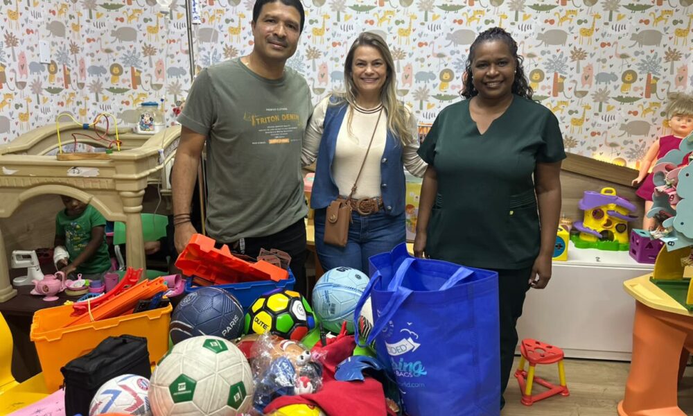 Doação de brinquedos renova estoque da brinquedoteca do HFM e leva alegria às crianças